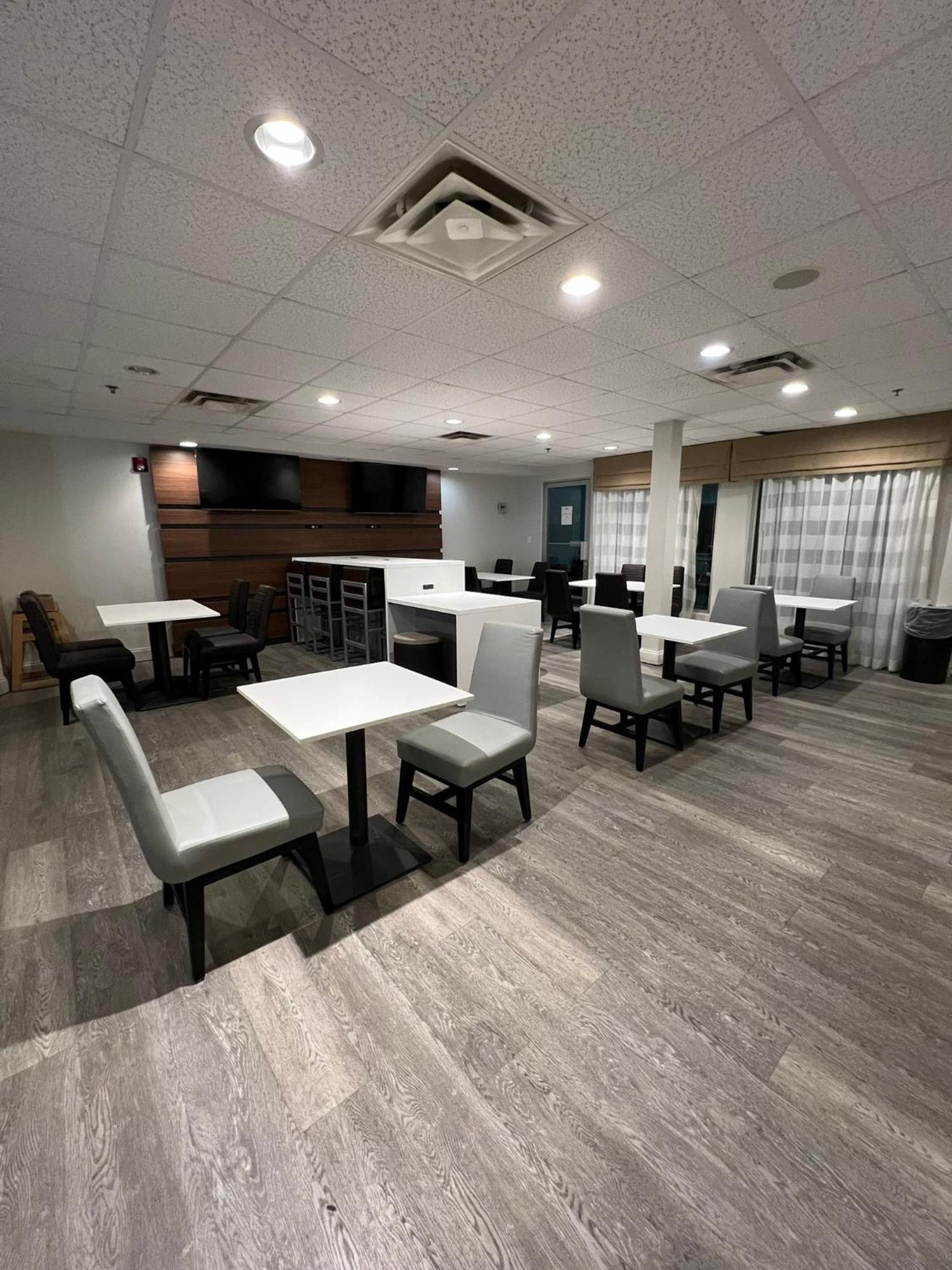 Wingate By Wyndham Dublin Near Claytor Lake State Park Buitenkant foto